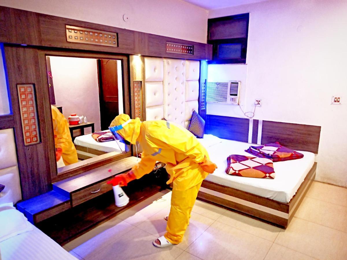 Hotel Peace Point - 1 Min Walking Distance From Station New Delhi Eksteriør bilde