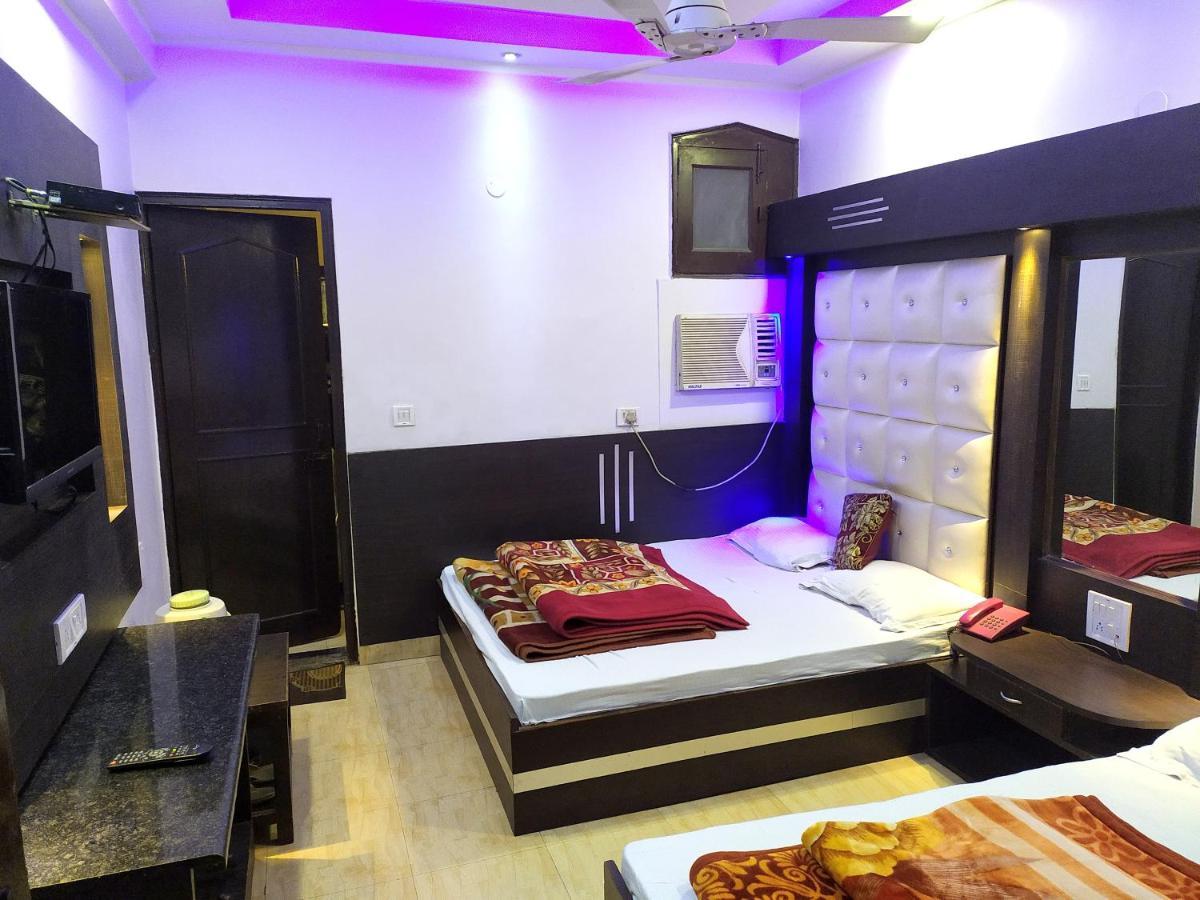 Hotel Peace Point - 1 Min Walking Distance From Station New Delhi Eksteriør bilde