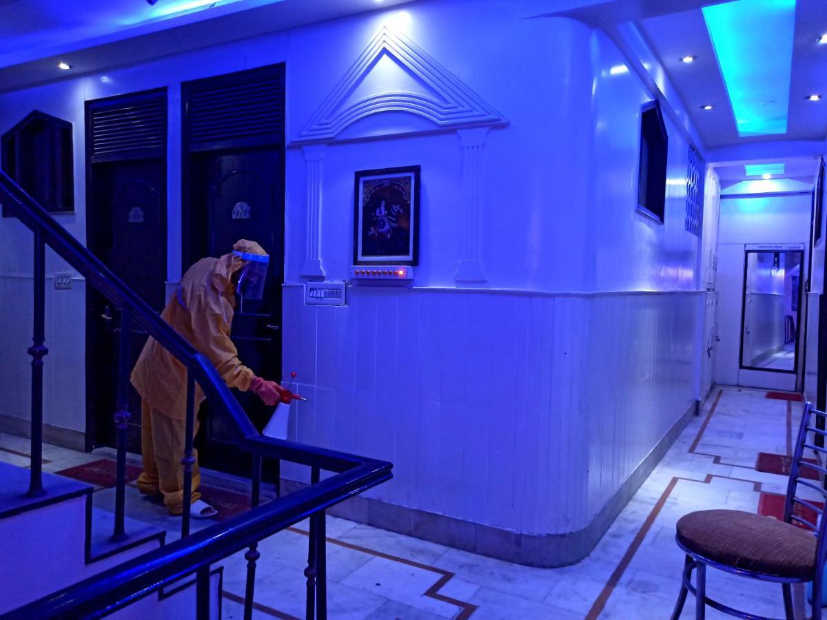 Hotel Peace Point - 1 Min Walking Distance From Station New Delhi Eksteriør bilde