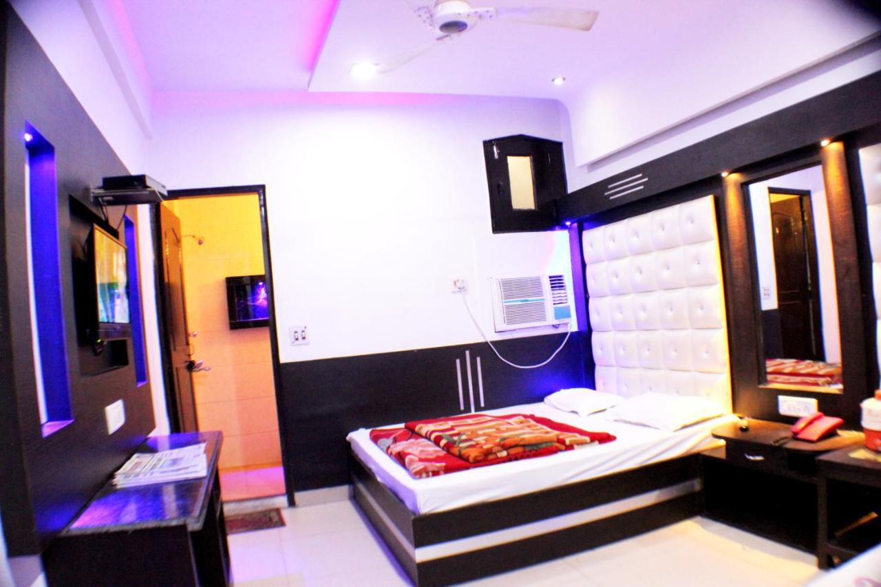 Hotel Peace Point - 1 Min Walking Distance From Station New Delhi Eksteriør bilde